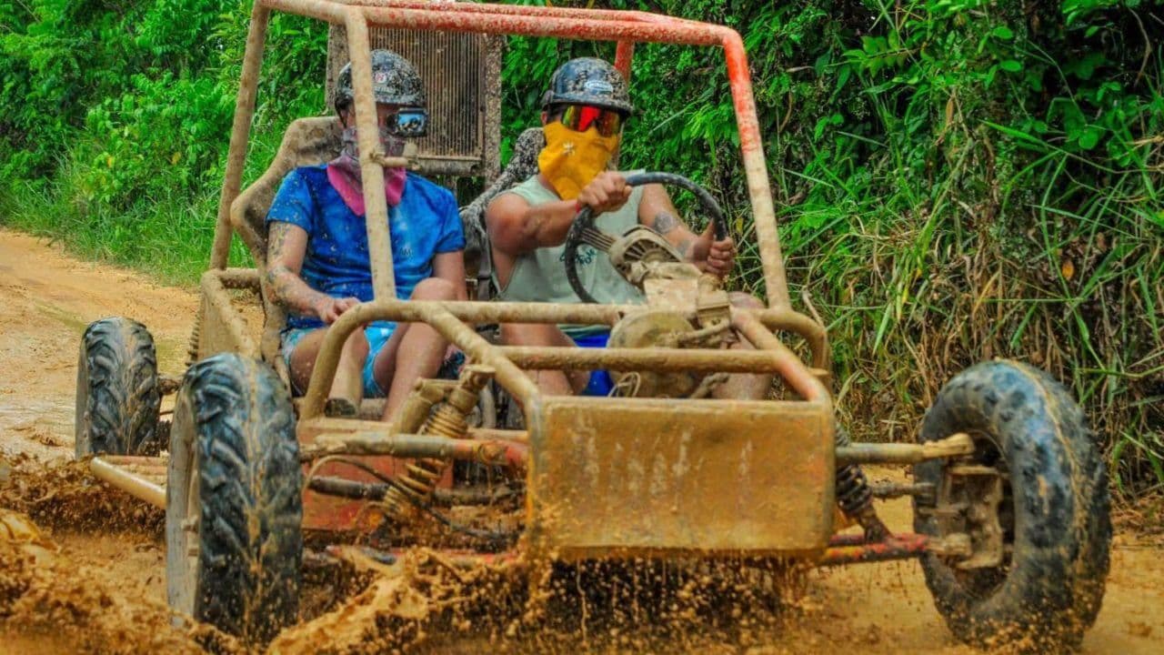 Dune Buggy Punta Cana Beach Macao mit Cenote — Guided tour and outdoor activity