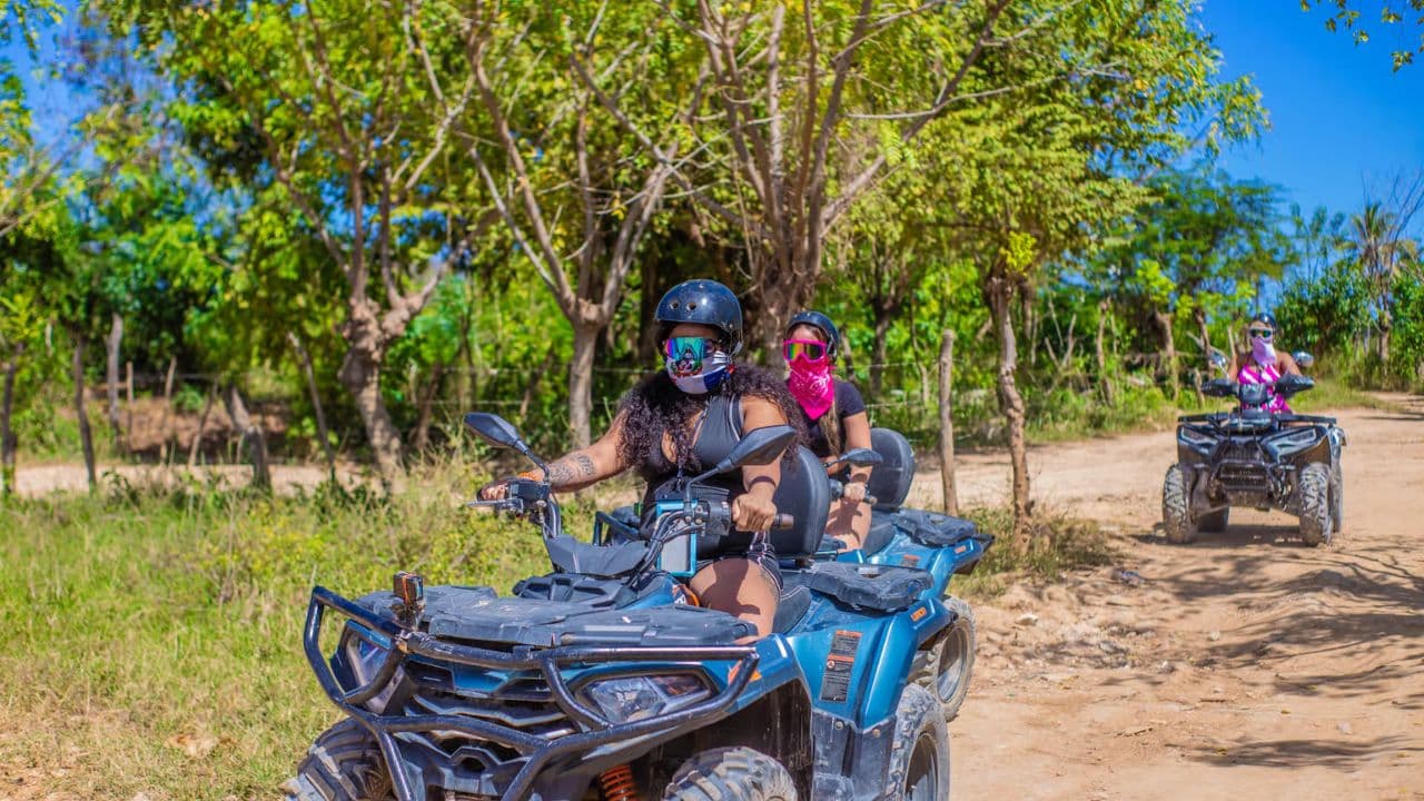 Von Bavaro: Halbtägige Buggy-Tour mit Abholung — Guided tour and outdoor activity