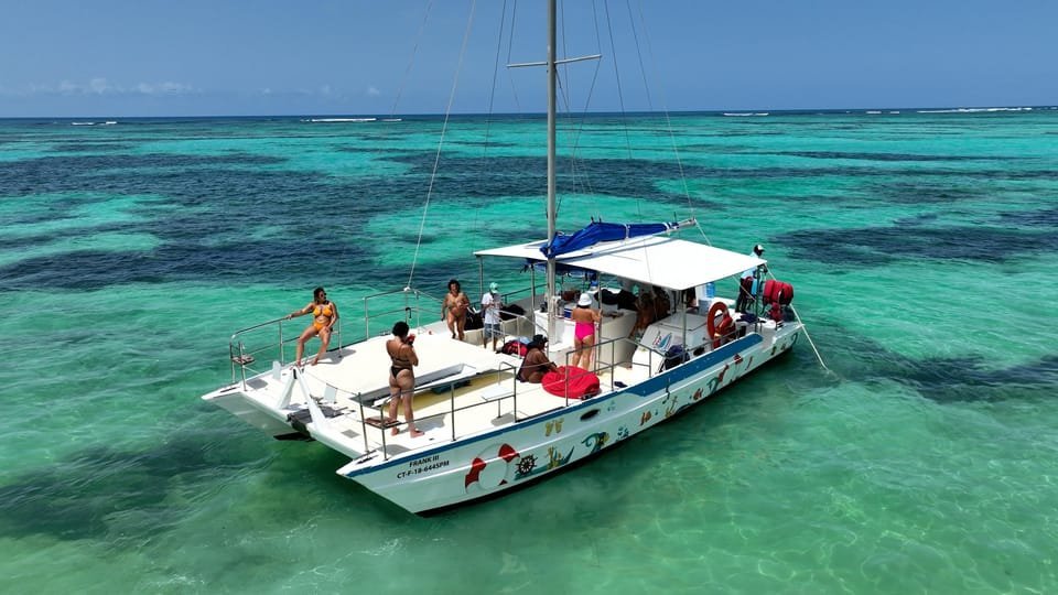 Punta Cana Private Catamaran (Medium Group) - Image 12