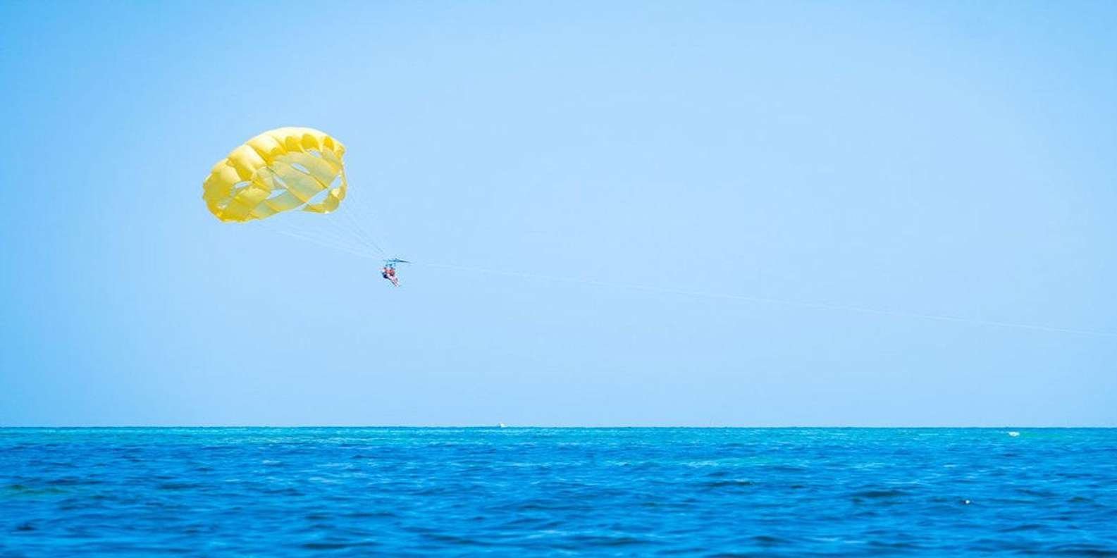 Parasailing in Punta Cana: Adrenaline Rush in the Sky - Image 10